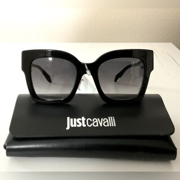 Just Cavalli SJC019K 52mm Sunglasses & Case Black main image 13